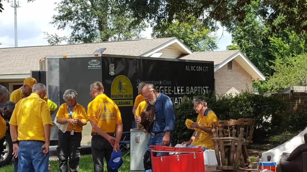 Alabama Baptist volunteers serve immediate needs in Louisiana, share gospel along way 2