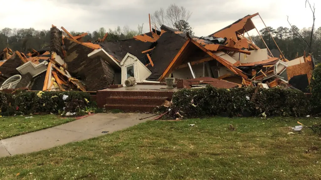 5 Dead, Hundreds of Homes and at Least Two Churches Hit in Alabama Tornado Outbreak March 25 1